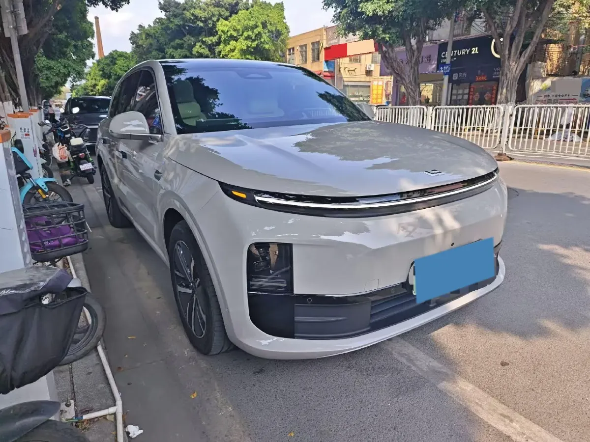 2024 Li L6 Range Extended 154HP L4 REEV 36.8KWH,autocango,china used car exporter,china ev exporter,chinese used car exporter,chinese used ev exporter