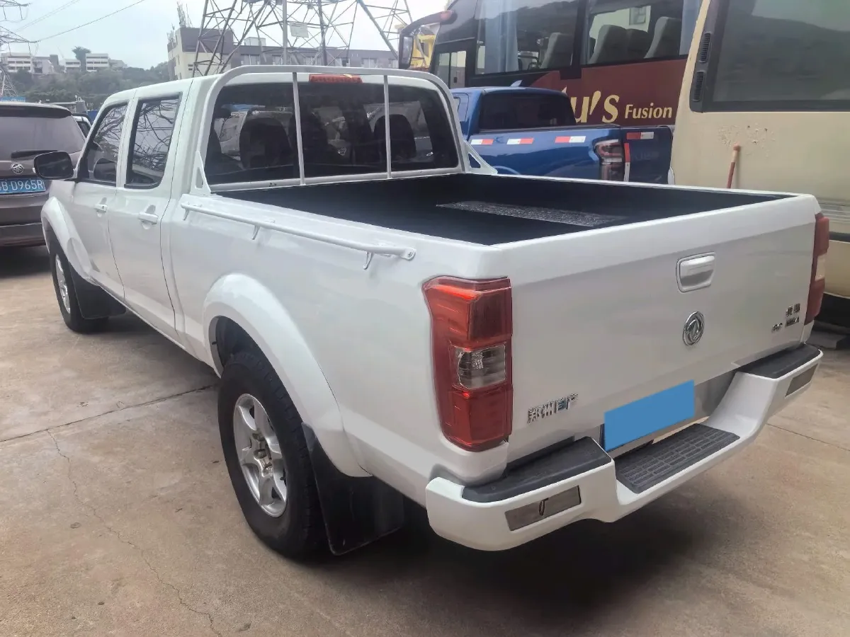 2021 Dongfeng RuiQi 2.4L 158HP L4 5MT,autocango,china used car exporter,china ev exporter,chinese used car exporter,chinese used ev exporter