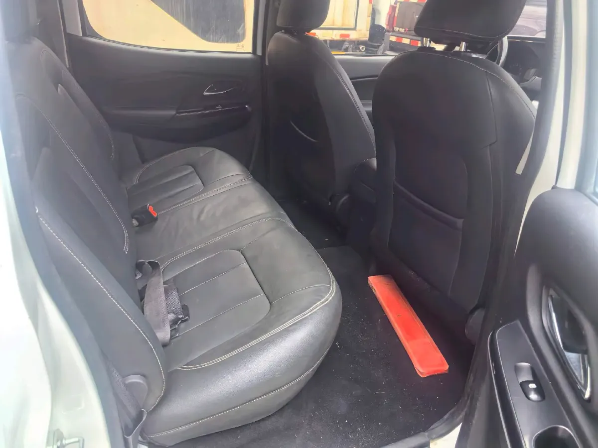 2021 Dongfeng RuiQi 2.4L 158HP L4 5MT,autocango,china used car exporter,china ev exporter,chinese used car exporter,chinese used ev exporter