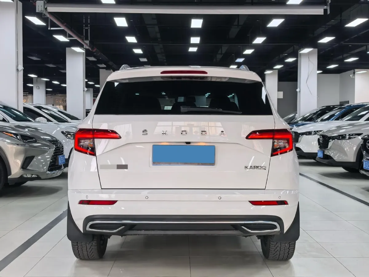 2022 Skoda Karoq 1.4T 150HP L4 7DCT,autocango,china used car exporter,china ev exporter,chinese used car exporter,chinese used ev exporter