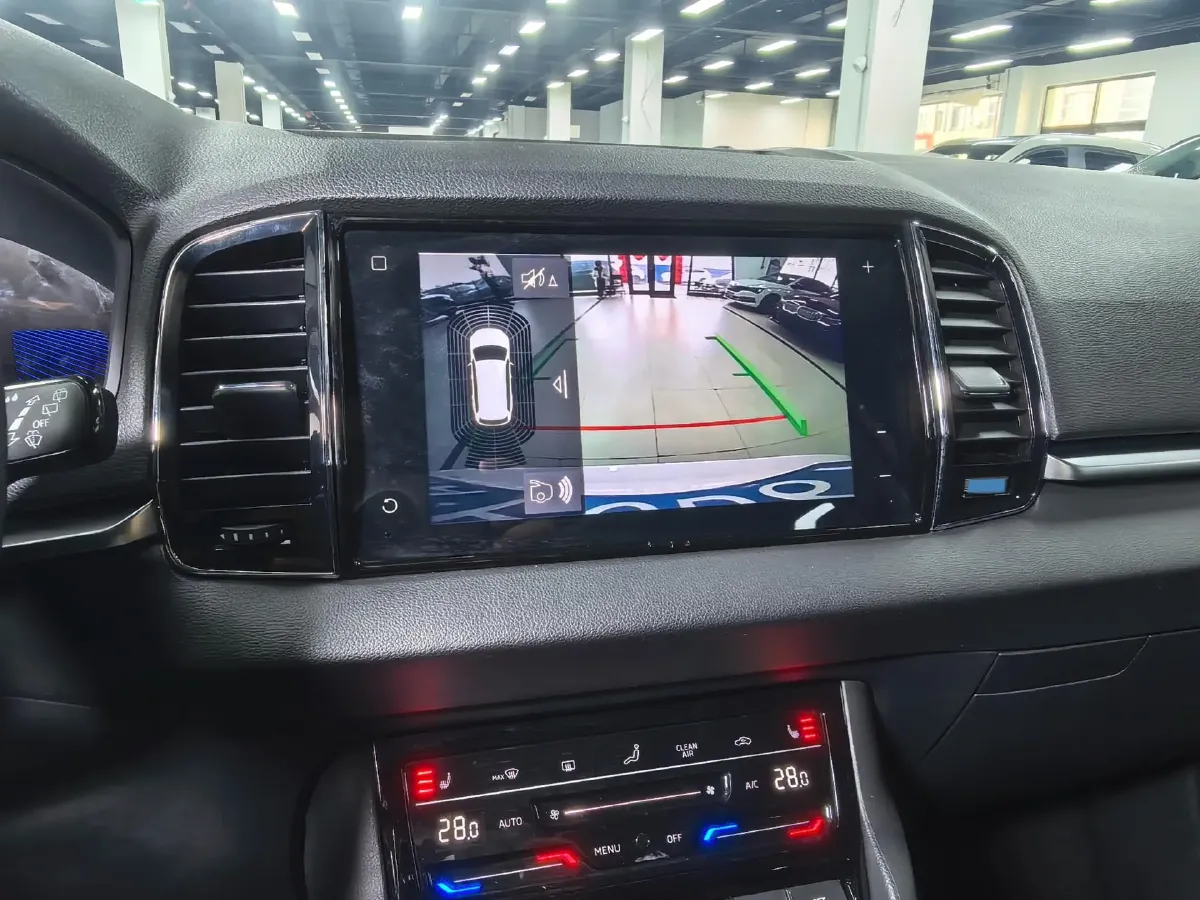 2022 Skoda Karoq 1.4T 150HP L4 7DCT,autocango,china used car exporter,china ev exporter,chinese used car exporter,chinese used ev exporter