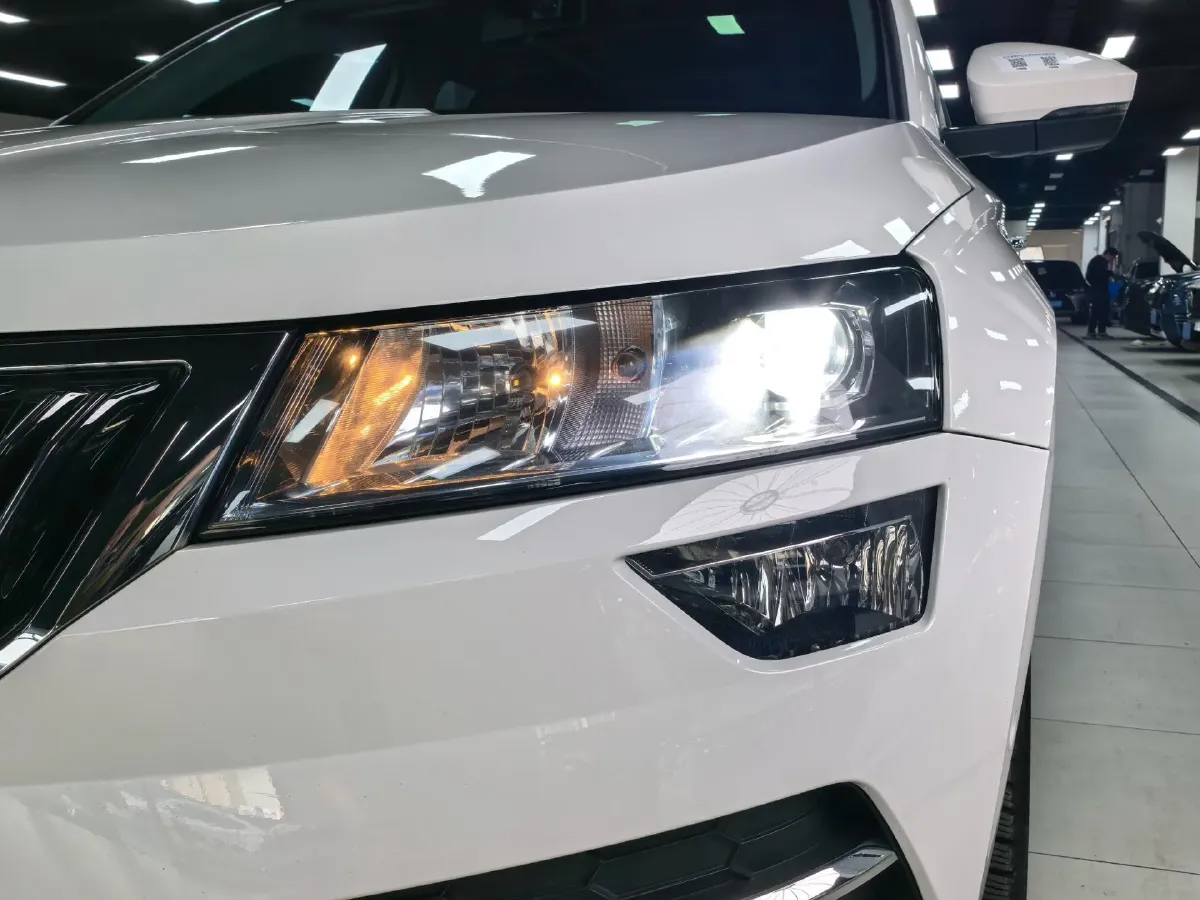 2022 Skoda Karoq 1.4T 150HP L4 7DCT,autocango,china used car exporter,china ev exporter,chinese used car exporter,chinese used ev exporter