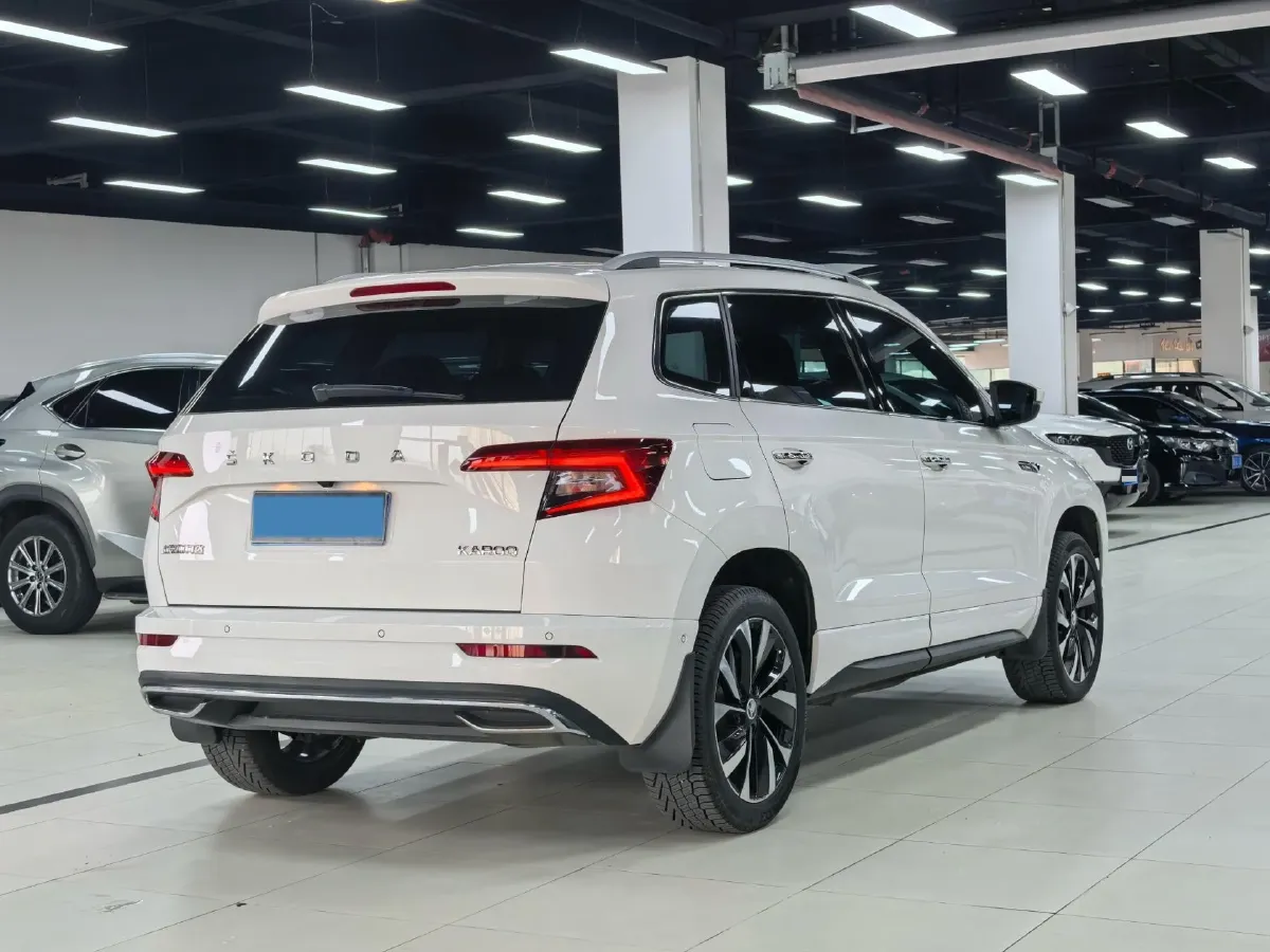2022 Skoda Karoq 1.4T 150HP L4 7DCT,autocango,china used car exporter,china ev exporter,chinese used car exporter,chinese used ev exporter