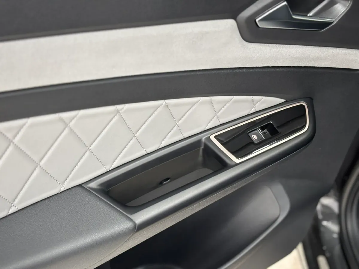 2022 Jetta VS7 1.4T 150HP L4 6AT,autocango,china used car exporter,china ev exporter,chinese used car exporter,chinese used ev exporter