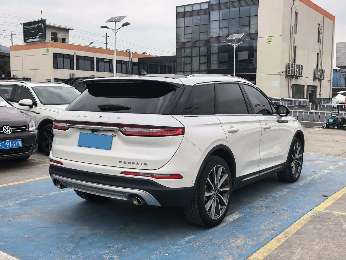 2021 Lincoln Corsair 2.0T 245HP L4 8AT,autocango,china used car exporter,china ev exporter,chinese used car exporter,chinese used ev exporter