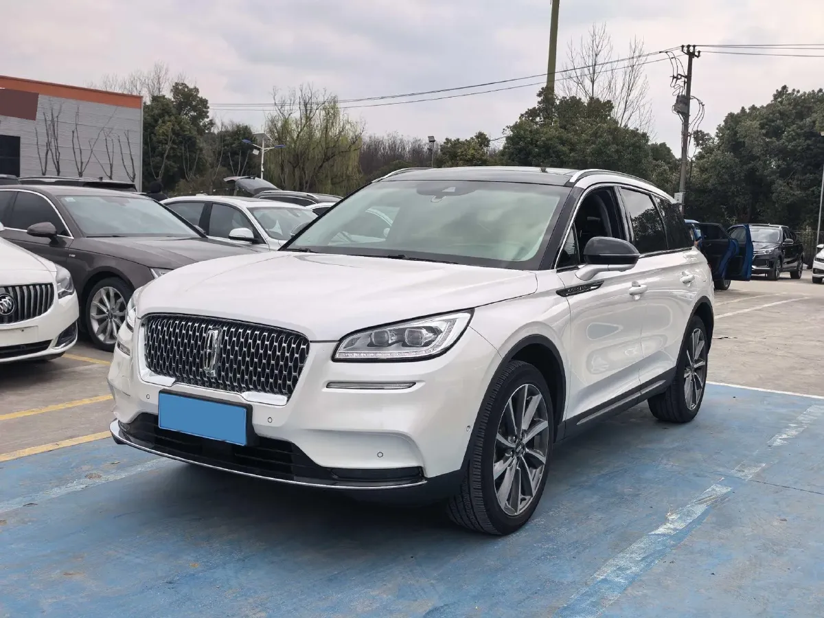 2021 Lincoln Corsair 2.0T 245HP L4 8AT,autocango,china used car exporter,china ev exporter,chinese used car exporter,chinese used ev exporter