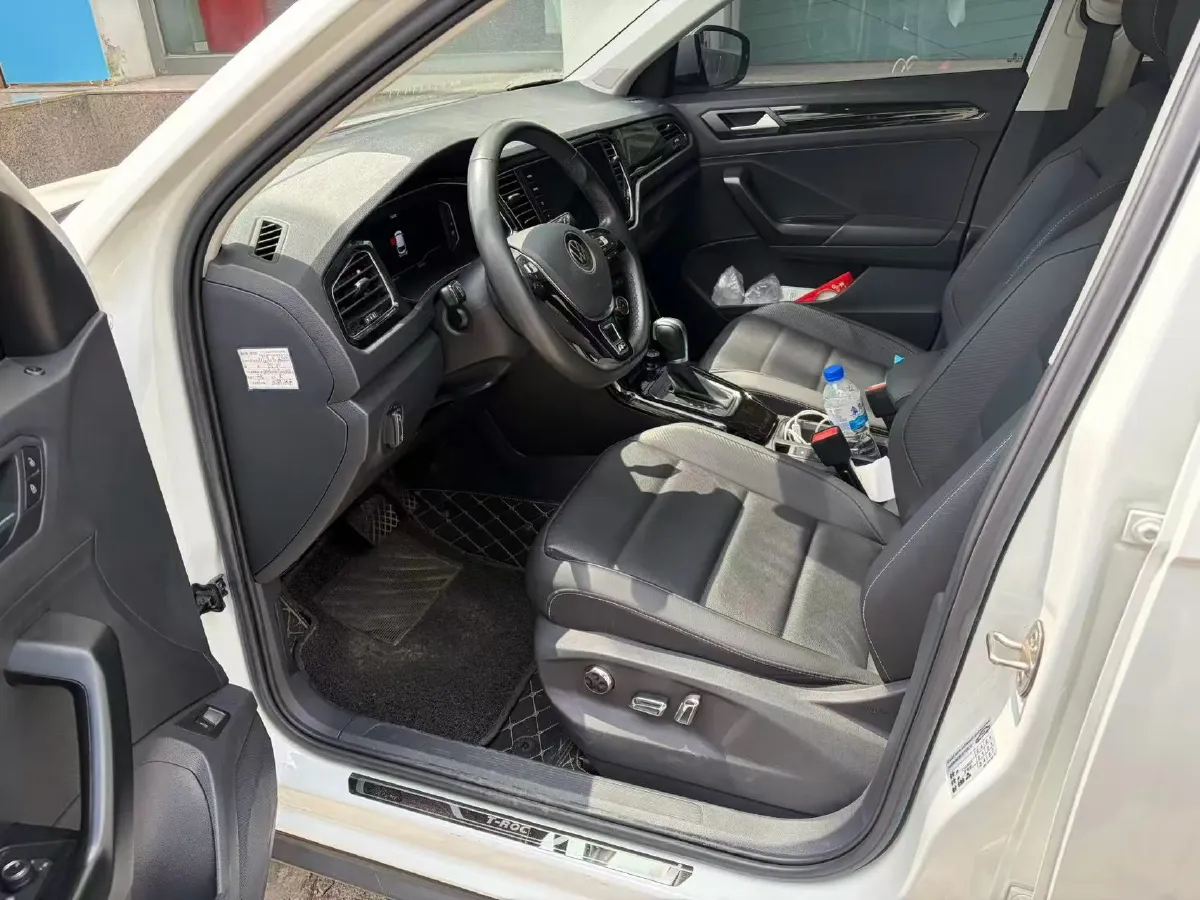 2022 Volkswagen T-Roc 1.4T 150HP L4 7DCT,autocango,china used car exporter,china ev exporter,chinese used car exporter,chinese used ev exporter