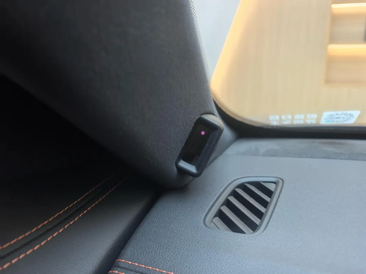 2022 Jeep Grand Commander 2.0T 234HP L4 9AT,autocango,china used car exporter,china ev exporter,chinese used car exporter,chinese used ev exporter