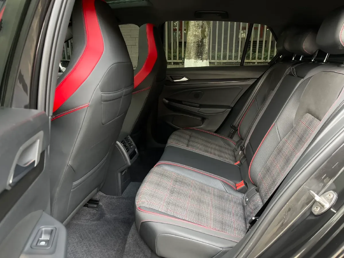 2021 Honda CR-V 1.5T 193HP L4 CVT,autocango,china used car exporter,china ev exporter,chinese used car exporter,chinese used ev exporter