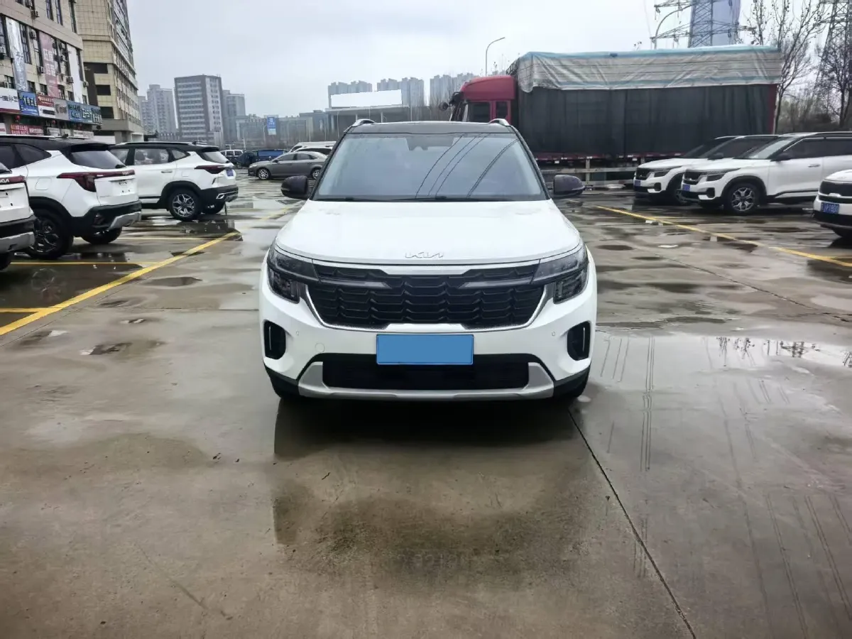 2023 Kia Seltos 1.5L 115HP L4 CVT,autocango,china used car exporter,china ev exporter,chinese used car exporter,chinese used ev exporter