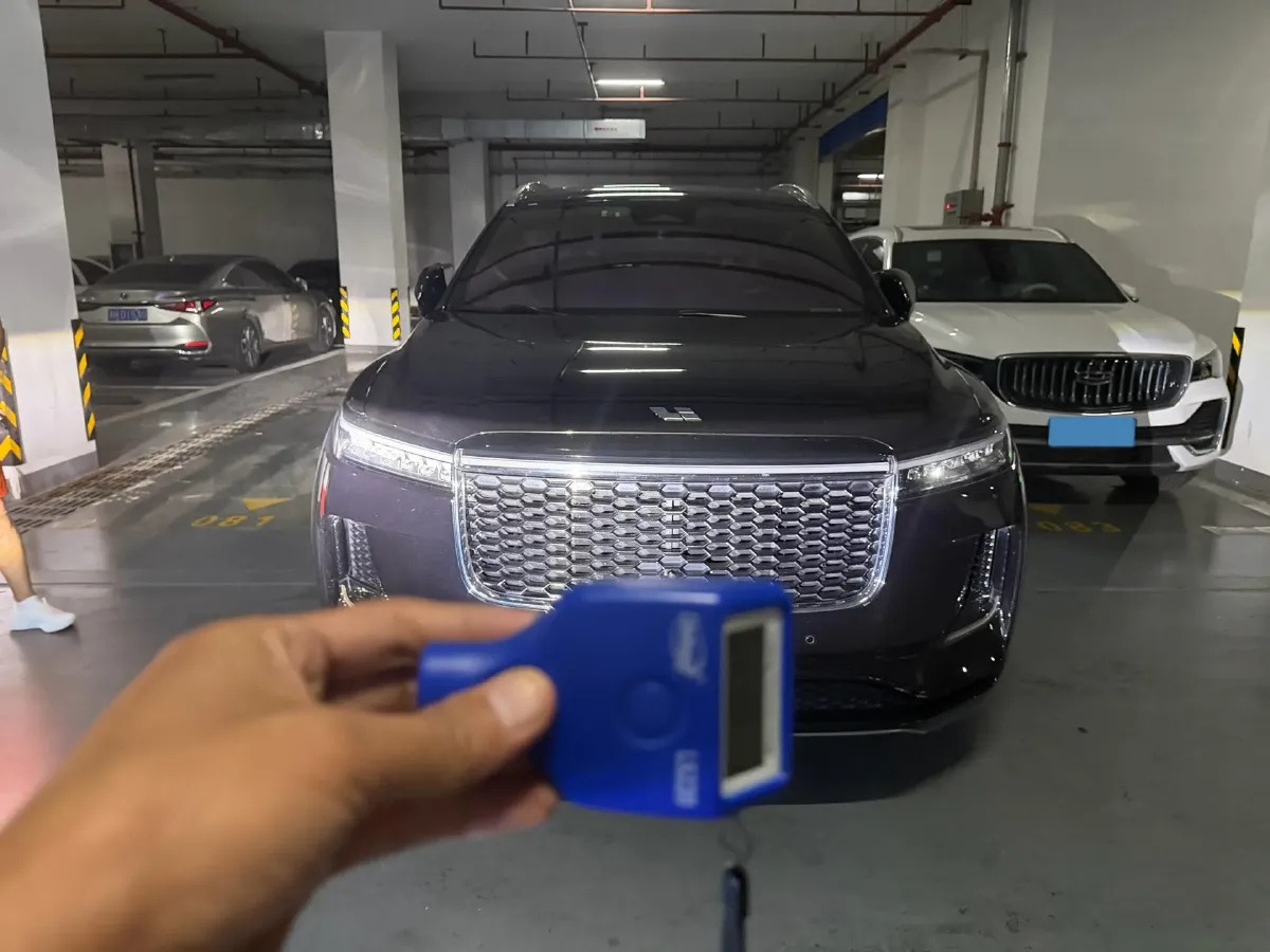 2021 Li ONE Range Extended 131HP REEV 40.5KWH,autocango,china used car exporter,china ev exporter,chinese used car exporter,chinese used ev exporter