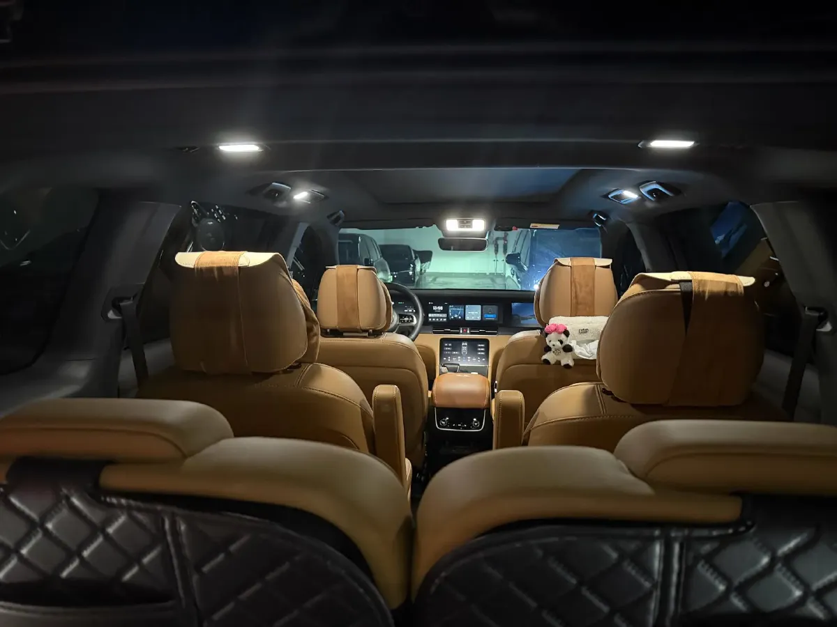 2021 Li ONE Range Extended 131HP REEV 40.5KWH,autocango,china used car exporter,china ev exporter,chinese used car exporter,chinese used ev exporter