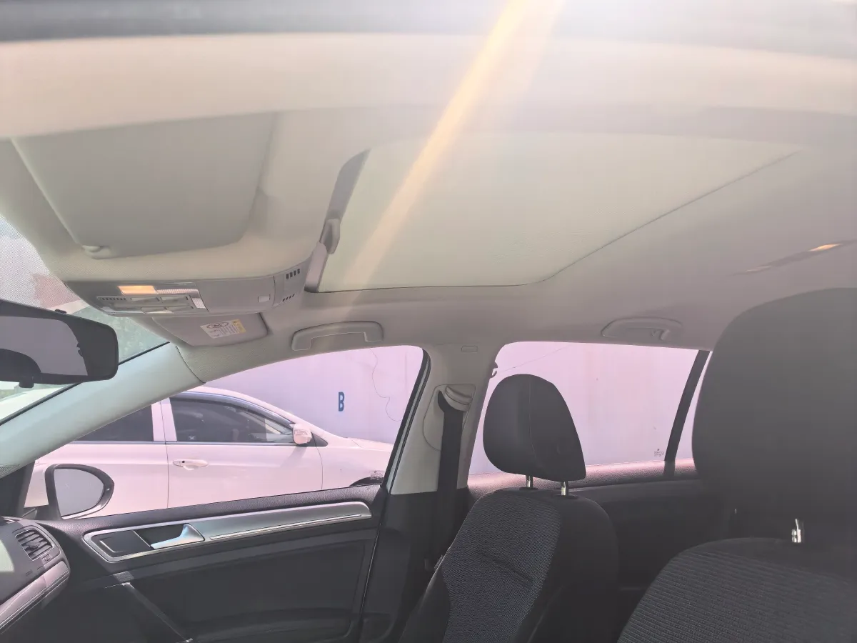 2019 Volkswagen Golf 1.6L 110HP L4 6AT,autocango,china used car exporter,china ev exporter,chinese used car exporter,chinese used ev exporter