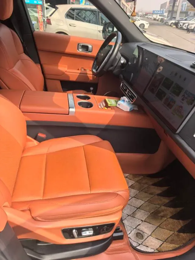 2023 Li L7 Range Extended 154HP REEV 40.9KWH,autocango,china used car exporter,china ev exporter,chinese used car exporter,chinese used ev exporter