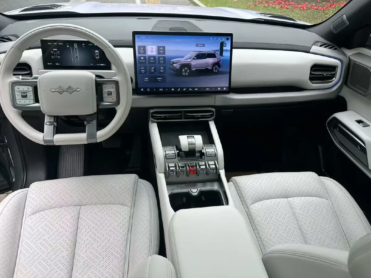 2025 FangChengBao Tai 3 BEV,autocango,china used car exporter,china ev exporter,chinese used car exporter,chinese used ev exporter