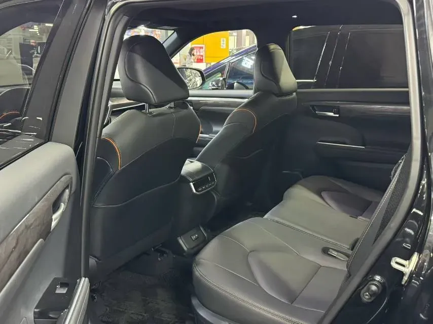 2024 Toyota Crown Kluger 2.5L 189HP L4 E-CVT Hybrid,autocango,china used car exporter,china ev exporter,chinese used car exporter,chinese used ev exporter