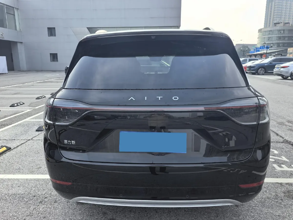 2024 AITO AITO M9 1.5T 152HP L4 REEV 42KWH,autocango,china used car exporter,china ev exporter,chinese used car exporter,chinese used ev exporter