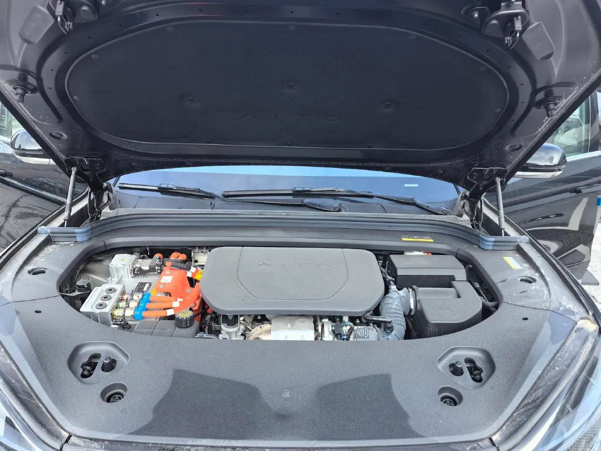 2024 AITO AITO M9 1.5T 152HP L4 REEV 42KWH,autocango,china used car exporter,china ev exporter,chinese used car exporter,chinese used ev exporter