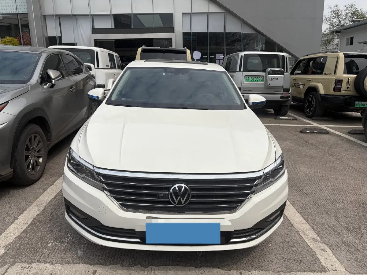 2022 Volkswagen Sagitar 1.2T 116HP L4 7DCT,autocango,china used car exporter,china ev exporter,chinese used car exporter,chinese used ev exporter