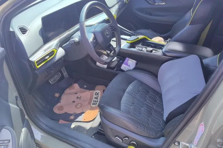 2022 ChangAn UNI-T 1.5T 188HP L4 7DCT,autocango,china used car exporter,china ev exporter,chinese used car exporter,chinese used ev exporter