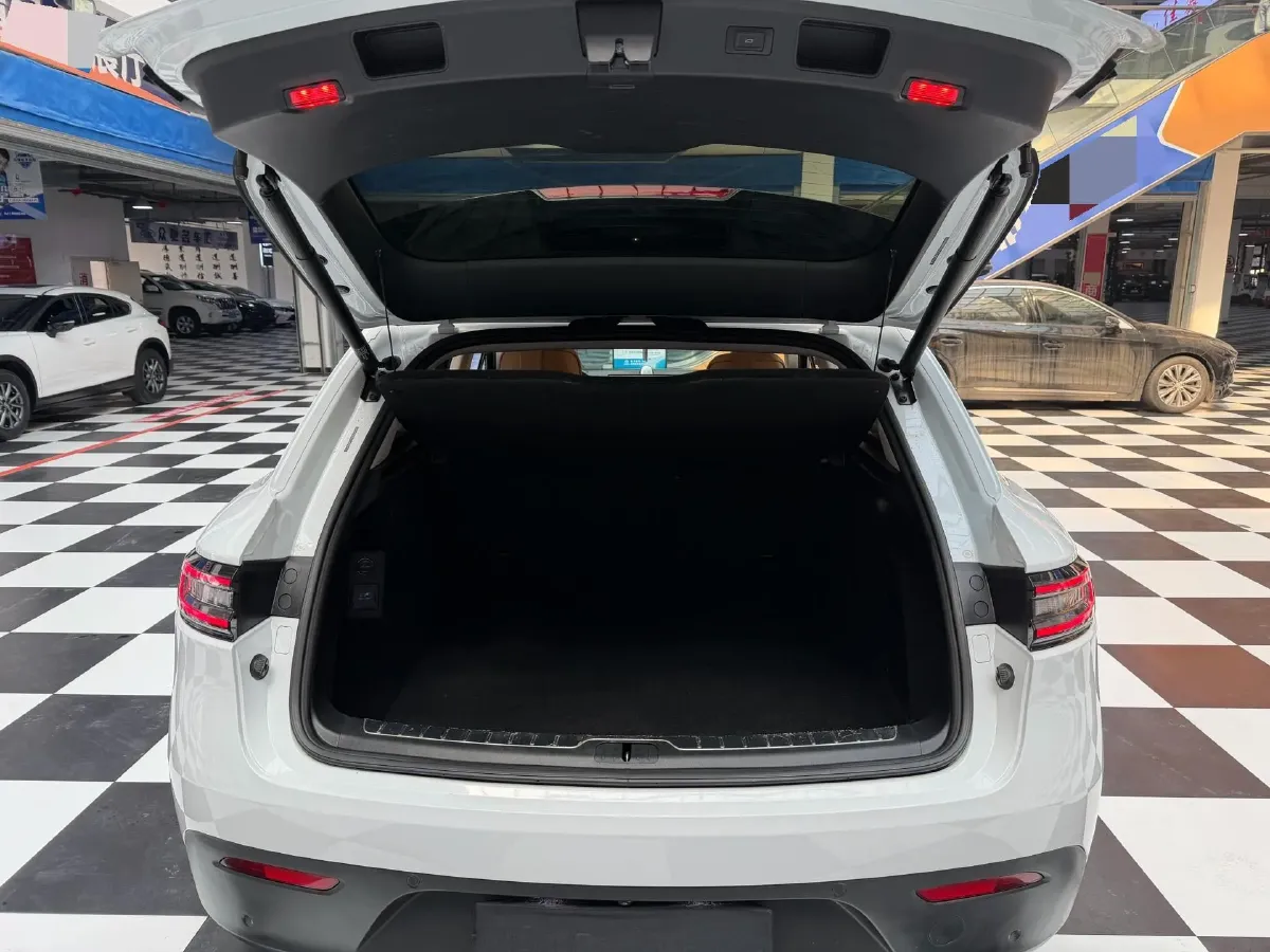 2022 JMC YuHu 7 2.0T 141HP L4 8AT,autocango,china used car exporter,china ev exporter,chinese used car exporter,chinese used ev exporter