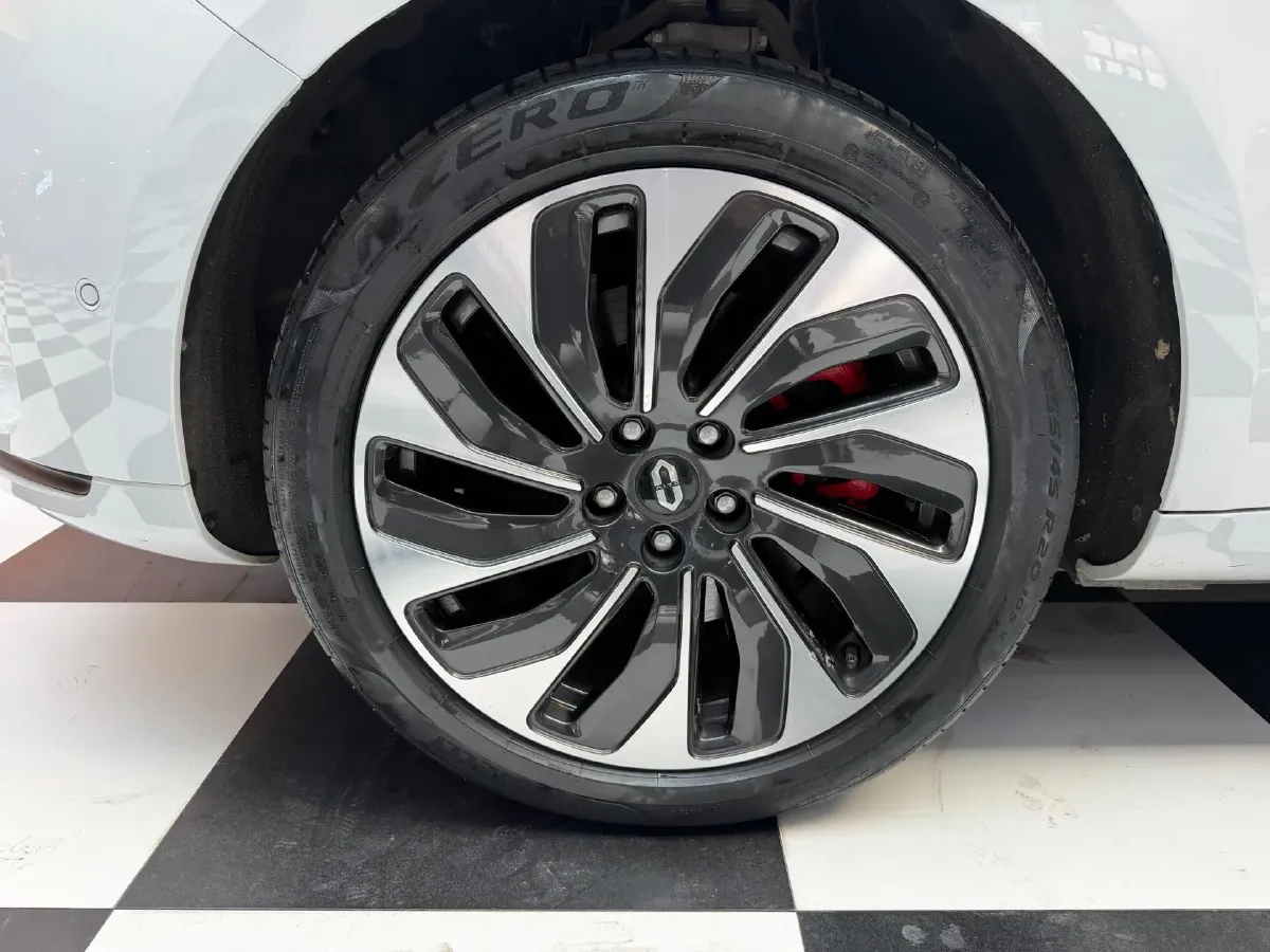 2022 JMC YuHu 7 2.0T 141HP L4 8AT,autocango,china used car exporter,china ev exporter,chinese used car exporter,chinese used ev exporter