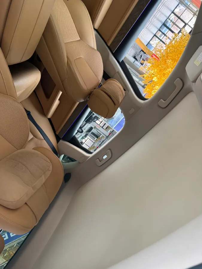 2022 JMC YuHu 7 2.0T 141HP L4 8AT,autocango,china used car exporter,china ev exporter,chinese used car exporter,chinese used ev exporter