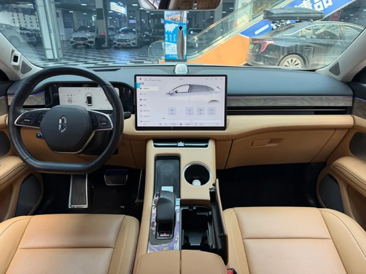 2022 JMC YuHu 7 2.0T 141HP L4 8AT,autocango,china used car exporter,china ev exporter,chinese used car exporter,chinese used ev exporter