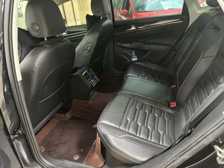 2020 Volkswagen Passat 2.0T 186HP L4 7DCT,autocango,china used car exporter,china ev exporter,chinese used car exporter,chinese used ev exporter