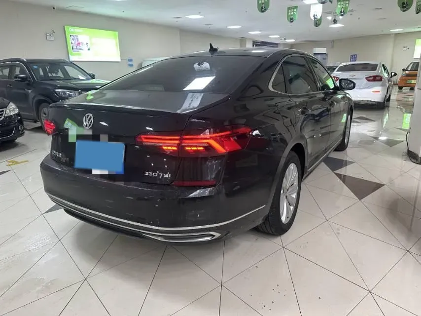 2020 Volkswagen Passat 2.0T 186HP L4 7DCT,autocango,china used car exporter,china ev exporter,chinese used car exporter,chinese used ev exporter