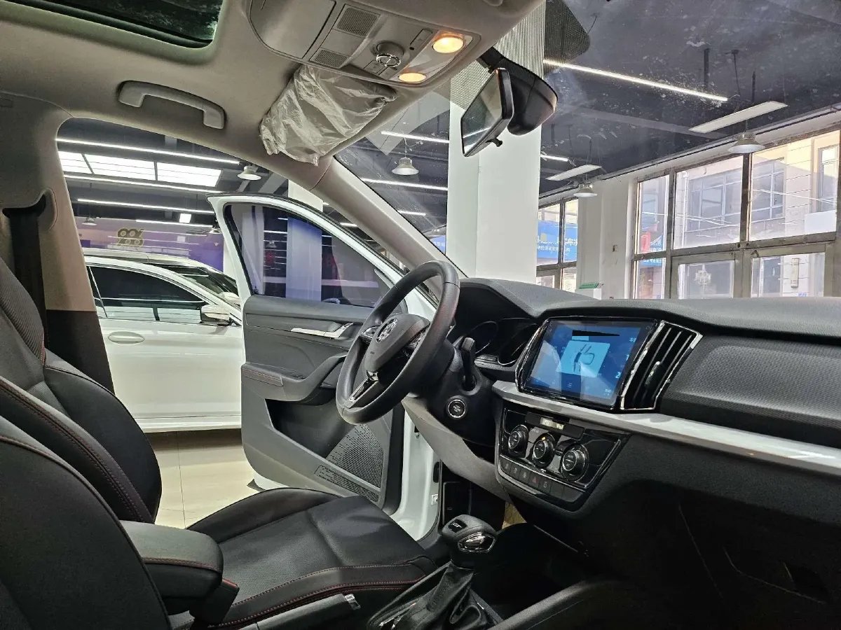 2023 Skoda Kamiq 1.5L 109HP L4 6AT,autocango,china used car exporter,china ev exporter,chinese used car exporter,chinese used ev exporter