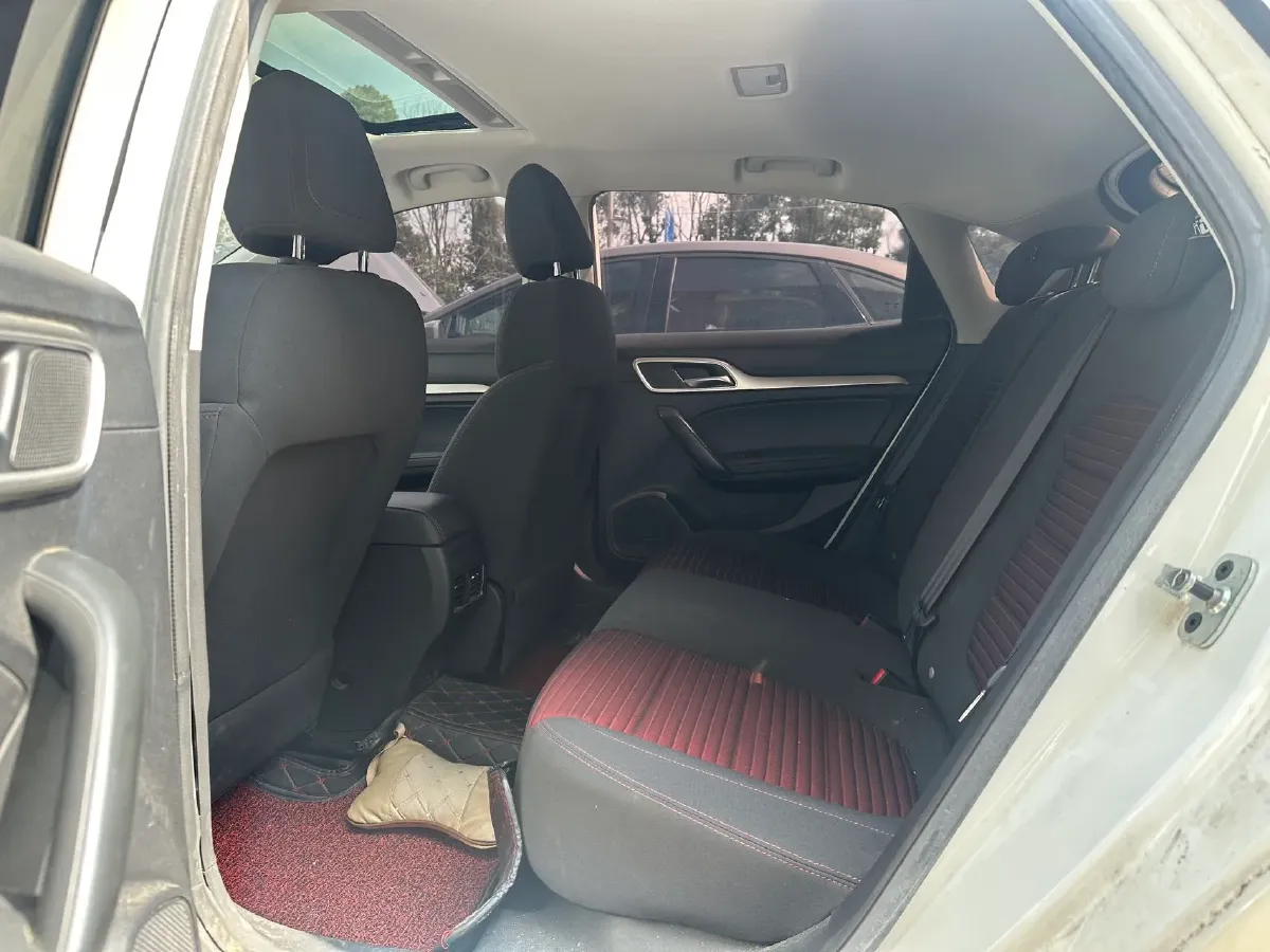 2019 MAXUS D60 1.5T 169HP L4 7DCT,autocango,china used car exporter,china ev exporter,chinese used car exporter,chinese used ev exporter