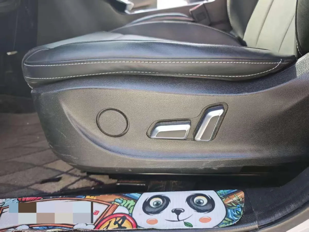 2021 Haval M6 1.5T 150HP L4 7DCT,autocango,china used car exporter,china ev exporter,chinese used car exporter,chinese used ev exporter