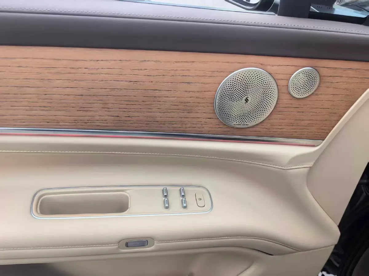 2024 AITO AITO M9 1.5T 152HP L4 REEV 42KWH,autocango,china used car exporter,china ev exporter,chinese used car exporter,chinese used ev exporter