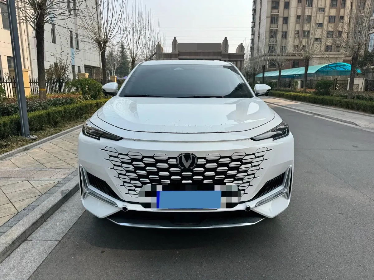 2024 ChangAn UNI-K 2.0T 233HP L4 8AT,autocango,china used car exporter,china ev exporter,chinese used car exporter,chinese used ev exporter
