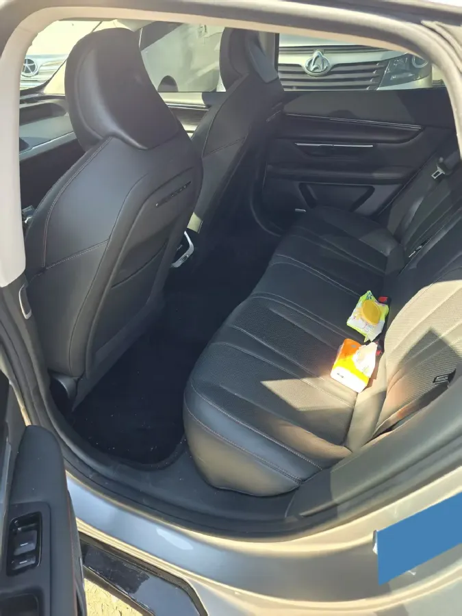 2022 Xpeng P7 BEV 70.8KWH,autocango,china used car exporter,china ev exporter,chinese used car exporter,chinese used ev exporter