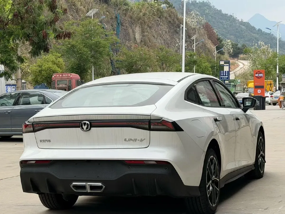 2025 Deepal SL03 1.5L 95HP L4 REEV 28.39KWH,autocango,china used car exporter,china ev exporter,chinese used car exporter,chinese used ev exporter