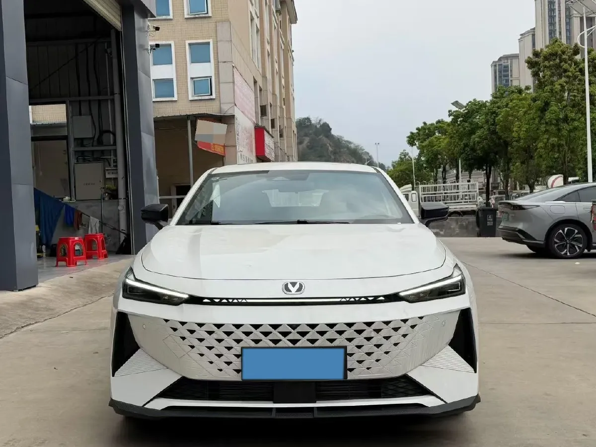 2025 Deepal SL03 1.5L 95HP L4 REEV 28.39KWH,autocango,china used car exporter,china ev exporter,chinese used car exporter,chinese used ev exporter