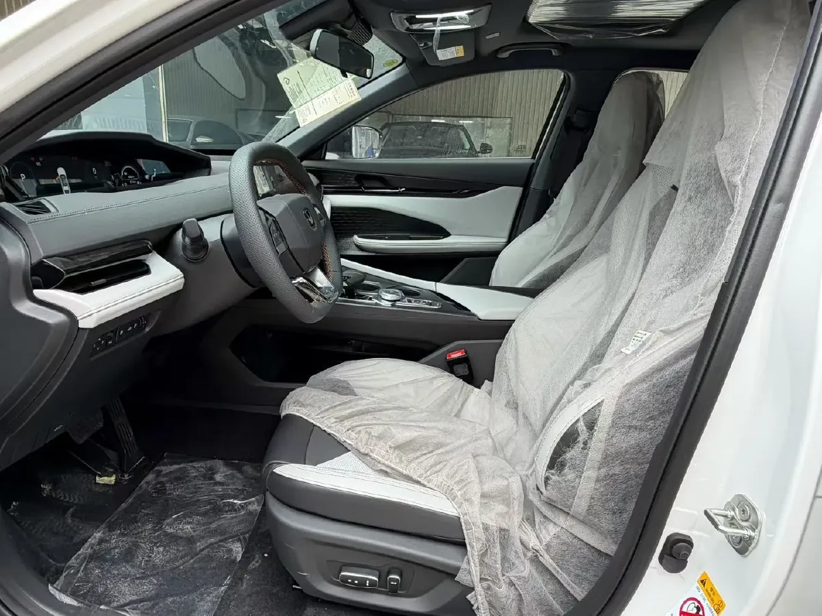 2025 Deepal SL03 1.5L 95HP L4 REEV 28.39KWH,autocango,china used car exporter,china ev exporter,chinese used car exporter,chinese used ev exporter