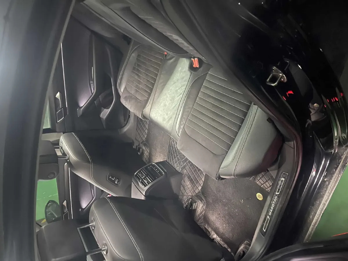 2020 Volkswagen Magotan 2.0T 186HP L4 7DCT,autocango,china used car exporter,china ev exporter,chinese used car exporter,chinese used ev exporter