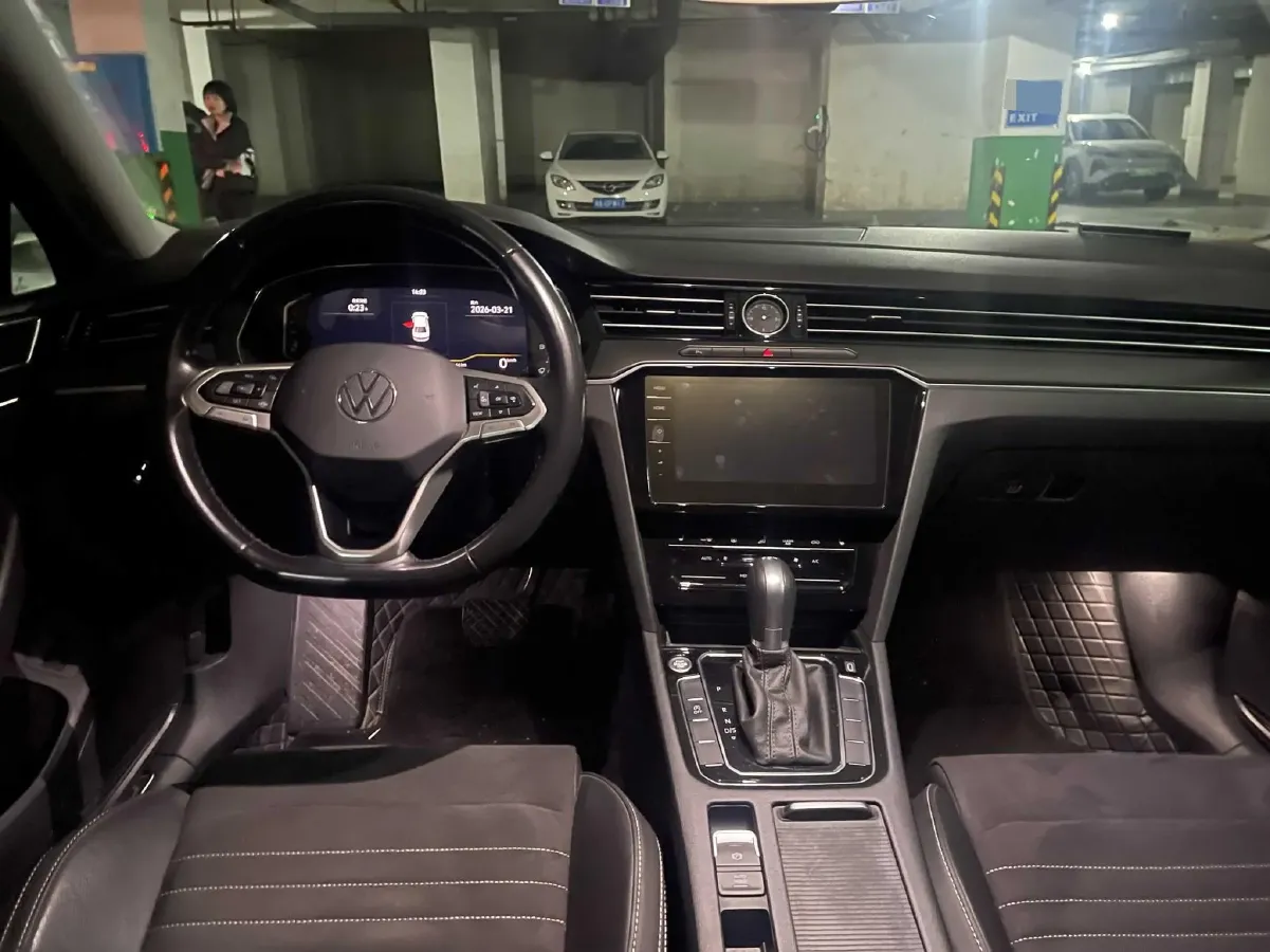 2020 Volkswagen Magotan 2.0T 186HP L4 7DCT,autocango,china used car exporter,china ev exporter,chinese used car exporter,chinese used ev exporter