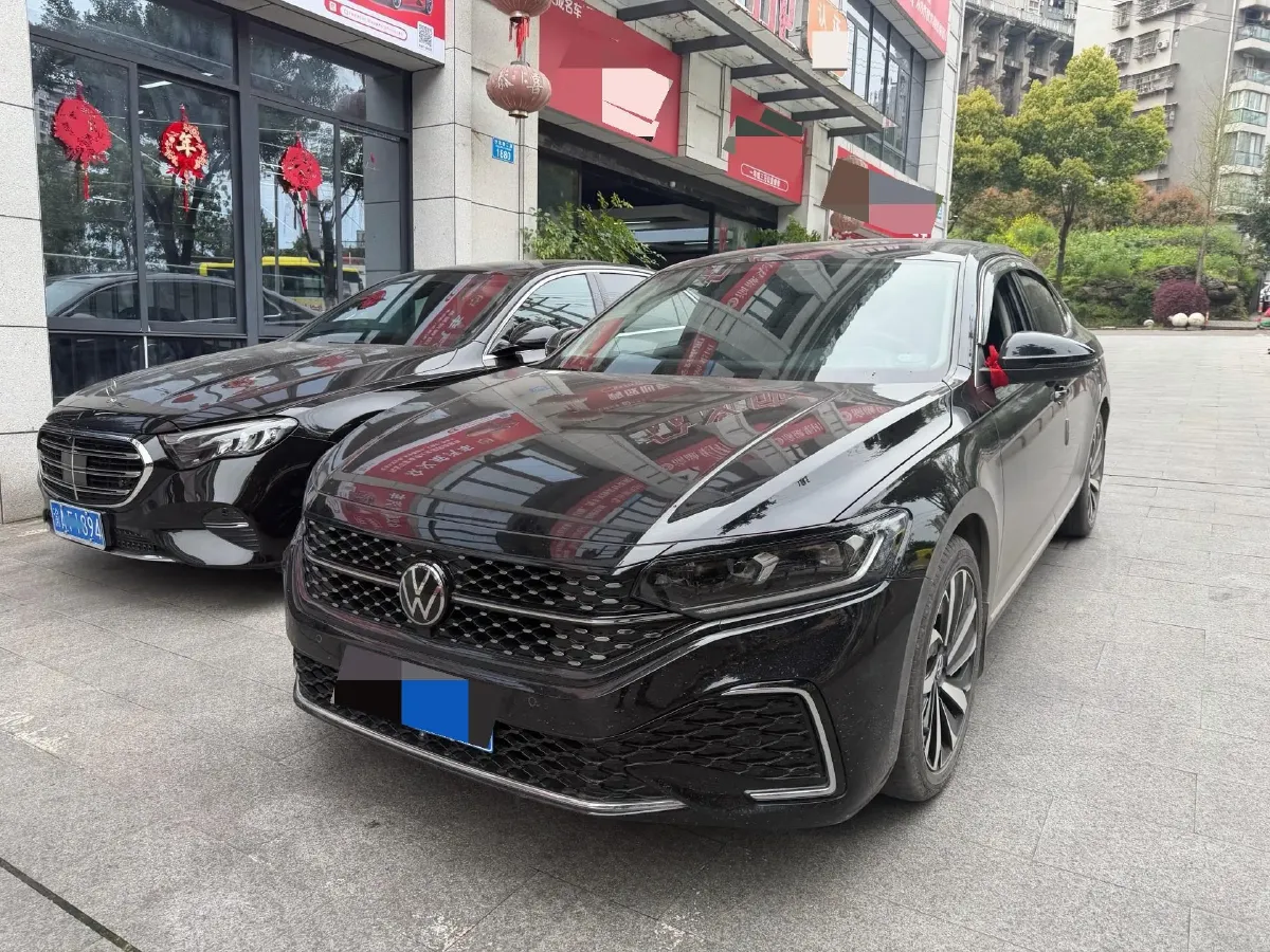 2023 Volkswagen Passat 2.0T 186HP L4 7DCT,autocango,china used car exporter,china ev exporter,chinese used car exporter,chinese used ev exporter