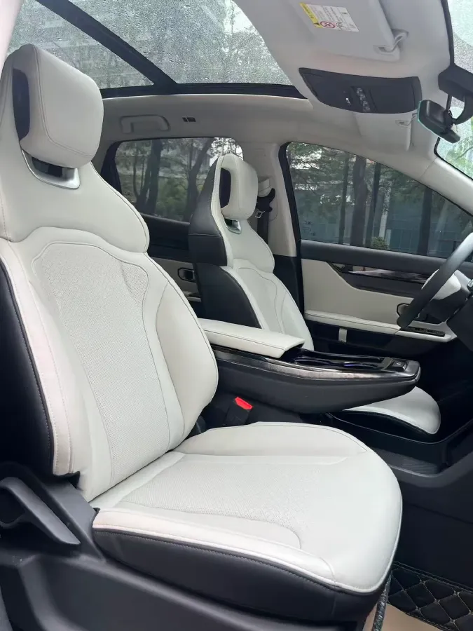 2022 Jetour DASHING 1.6T 197HP L4 7DCT,autocango,china used car exporter,china ev exporter,chinese used car exporter,chinese used ev exporter