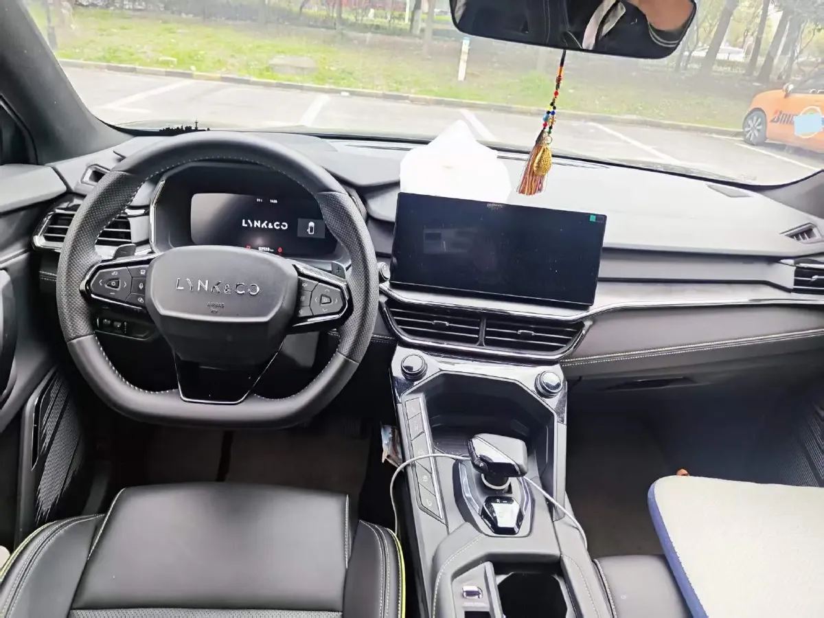 2023 LYNK&CO 03 1.5T 181HP L4 7DCT,autocango,china used car exporter,china ev exporter,chinese used car exporter,chinese used ev exporter