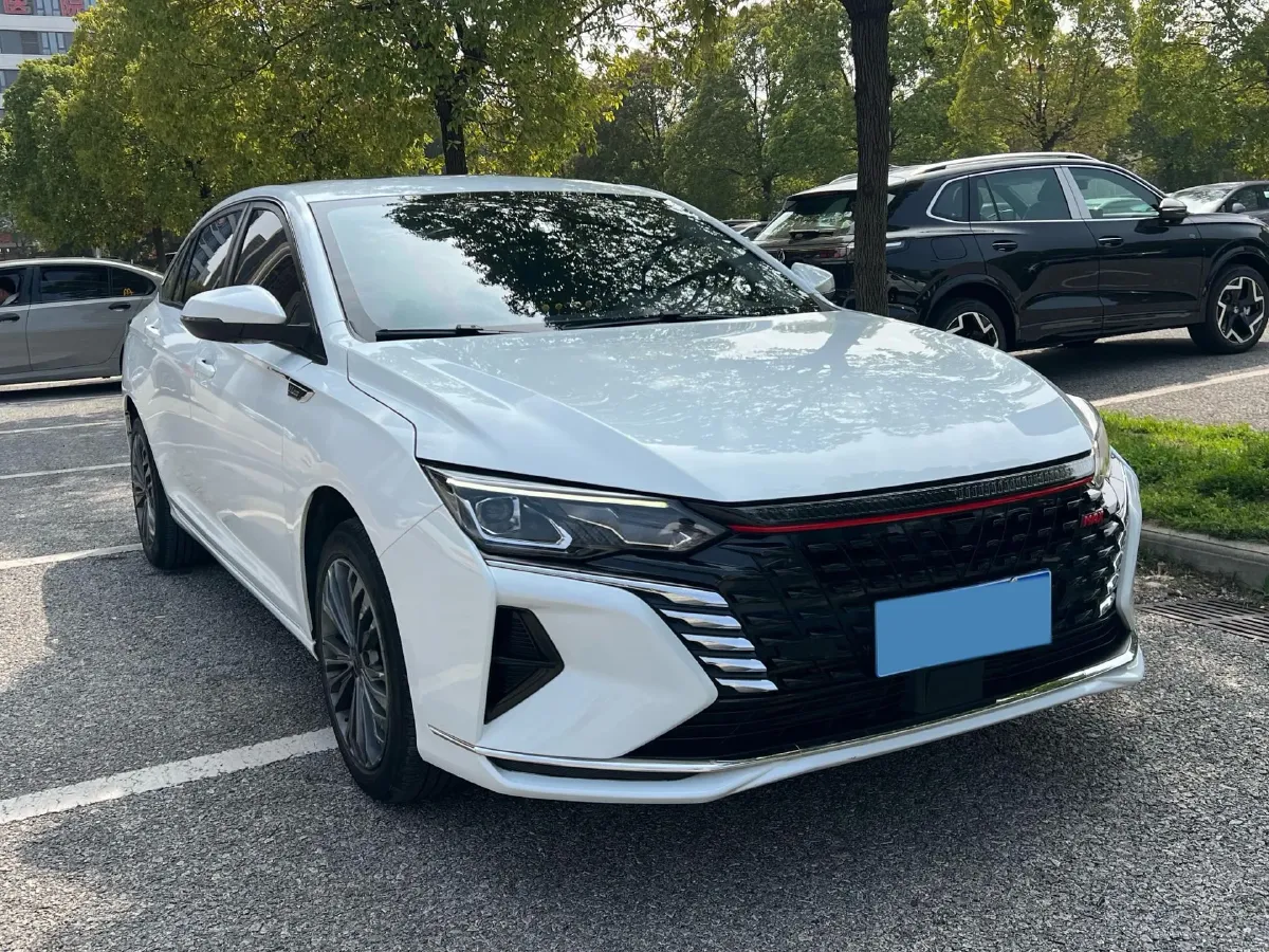 2024 DongFeng Aeolus YiXuan MAX 1.5T 197HP L4 7DCT,autocango,china used car exporter,china ev exporter,chinese used car exporter,chinese used ev exporter