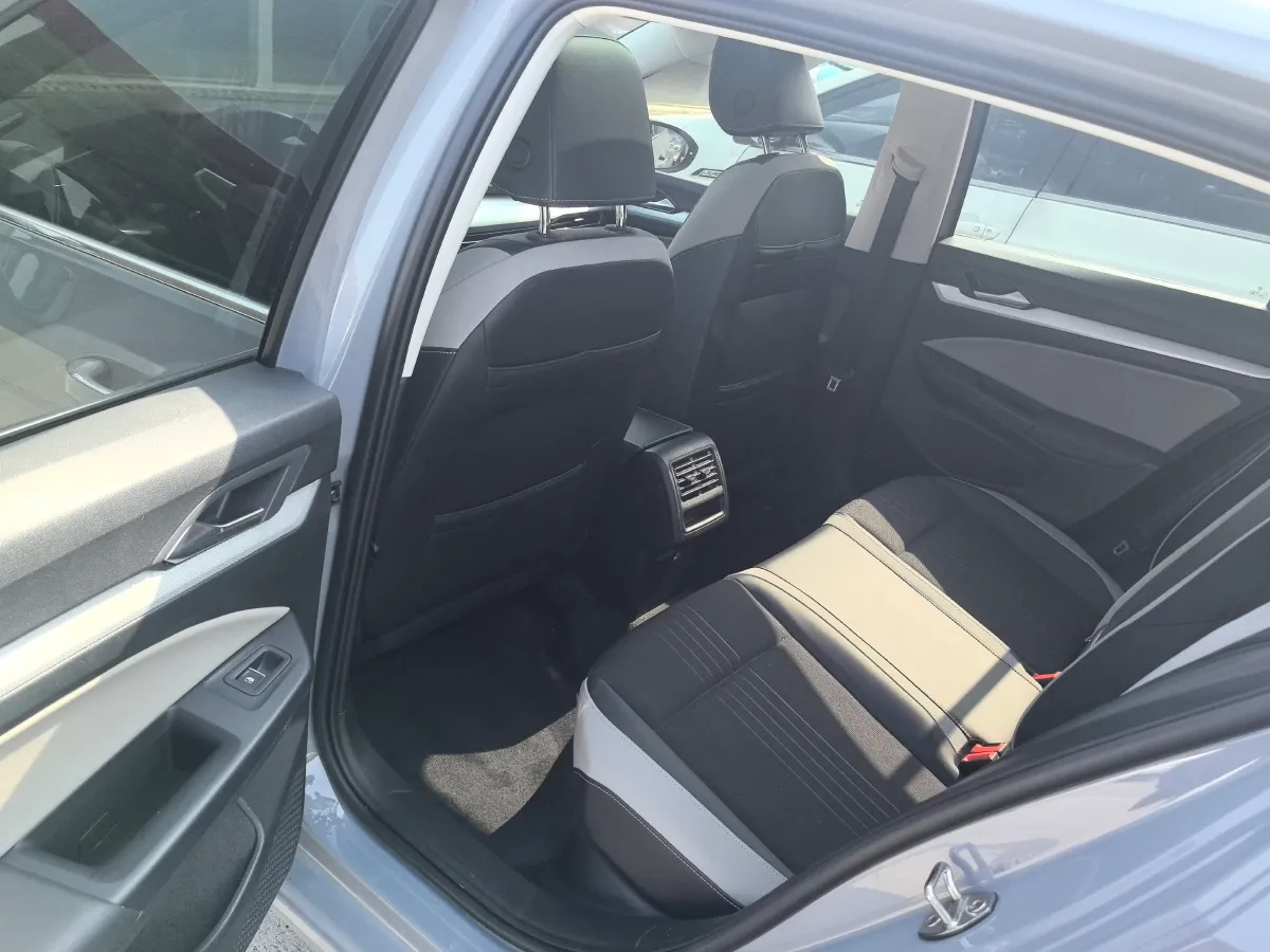 2021 Volkswagen Golf 1.4T 150HP L4 7DCT,autocango,china used car exporter,china ev exporter,chinese used car exporter,chinese used ev exporter