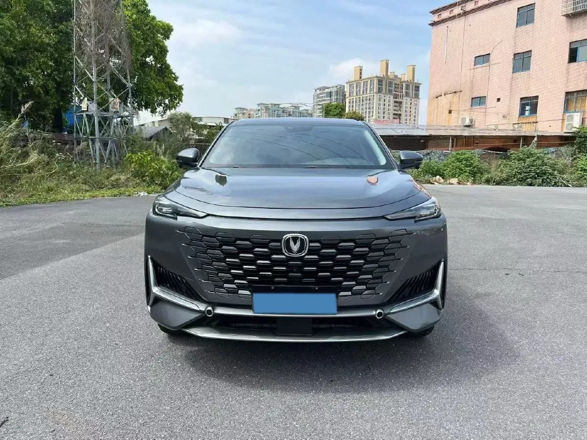 2021 ChangAn UNI-K 2.0T 233HP L4 8AT,autocango,china used car exporter,china ev exporter,chinese used car exporter,chinese used ev exporter