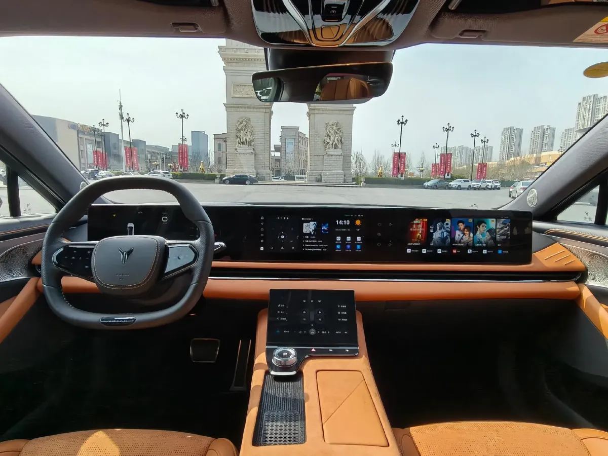 2024 Voyah ZhuiGuang 1.5T 136HP L4 PHEV 43KWH,autocango,china used car exporter,china ev exporter,chinese used car exporter,chinese used ev exporter