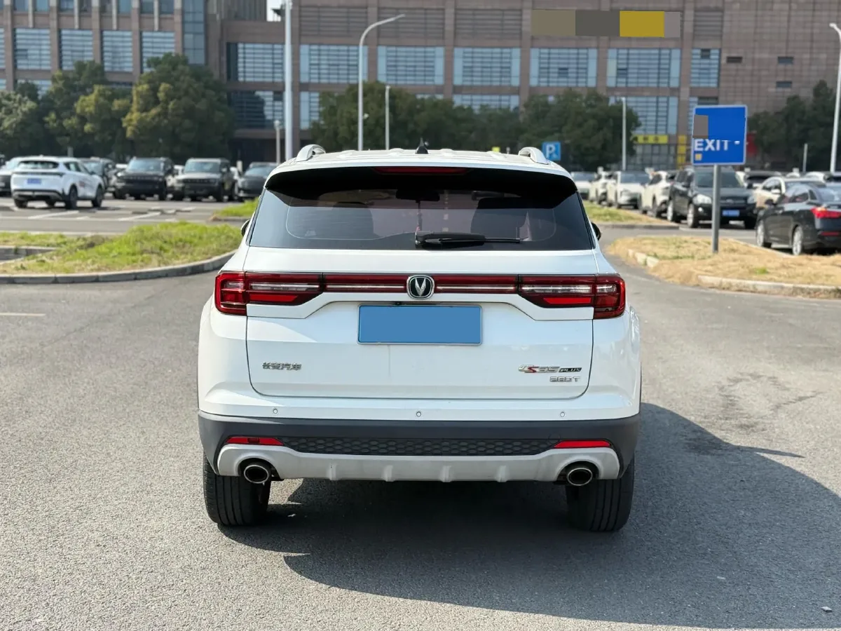 2019 ChangAn CS35 Plus 1.4T 158HP L4 7DCT,autocango,china used car exporter,china ev exporter,chinese used car exporter,chinese used ev exporter