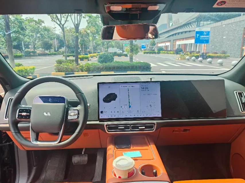 2024 Volvo S60 2.0T 197HP L4 7DCT,autocango,china used car exporter,china ev exporter,chinese used car exporter,chinese used ev exporter